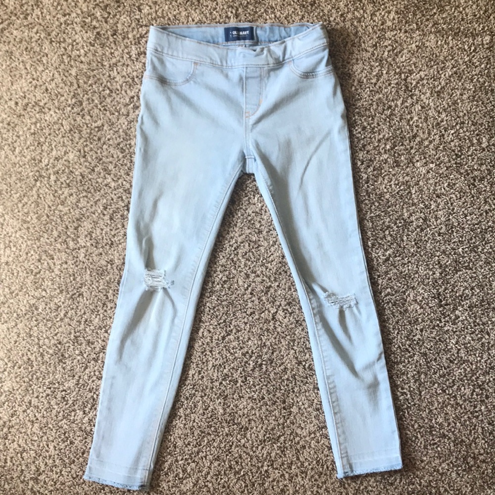 Girls pull on Jegging